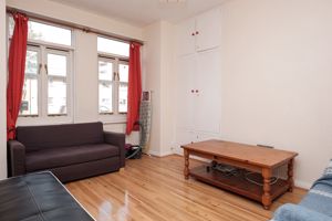 Living Room- click for photo gallery